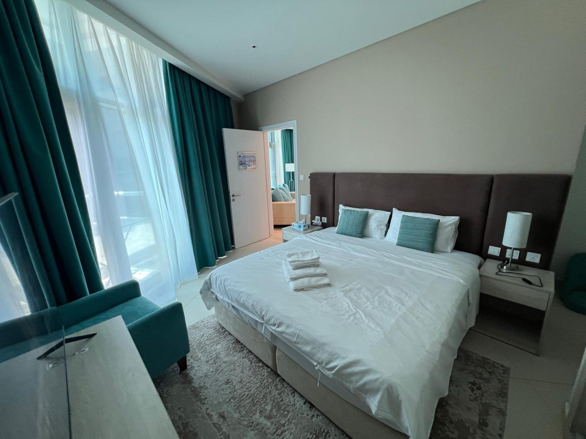 Sevenpalm 2br Seaview Rooftoppool Privbeach Apartment