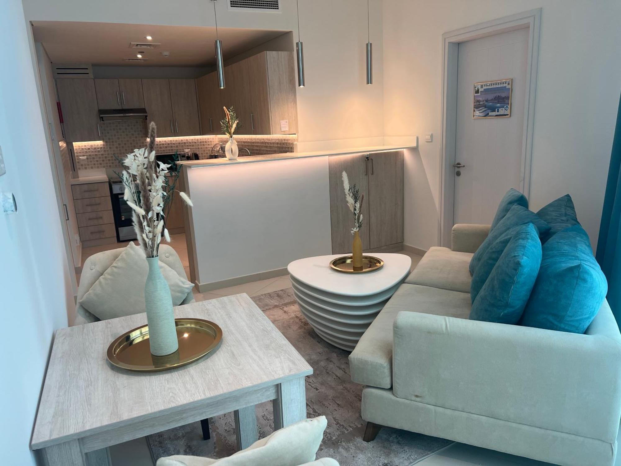 Apartment Sevenpalm 2br Seaview Rooftoppool Privbeach Dubai