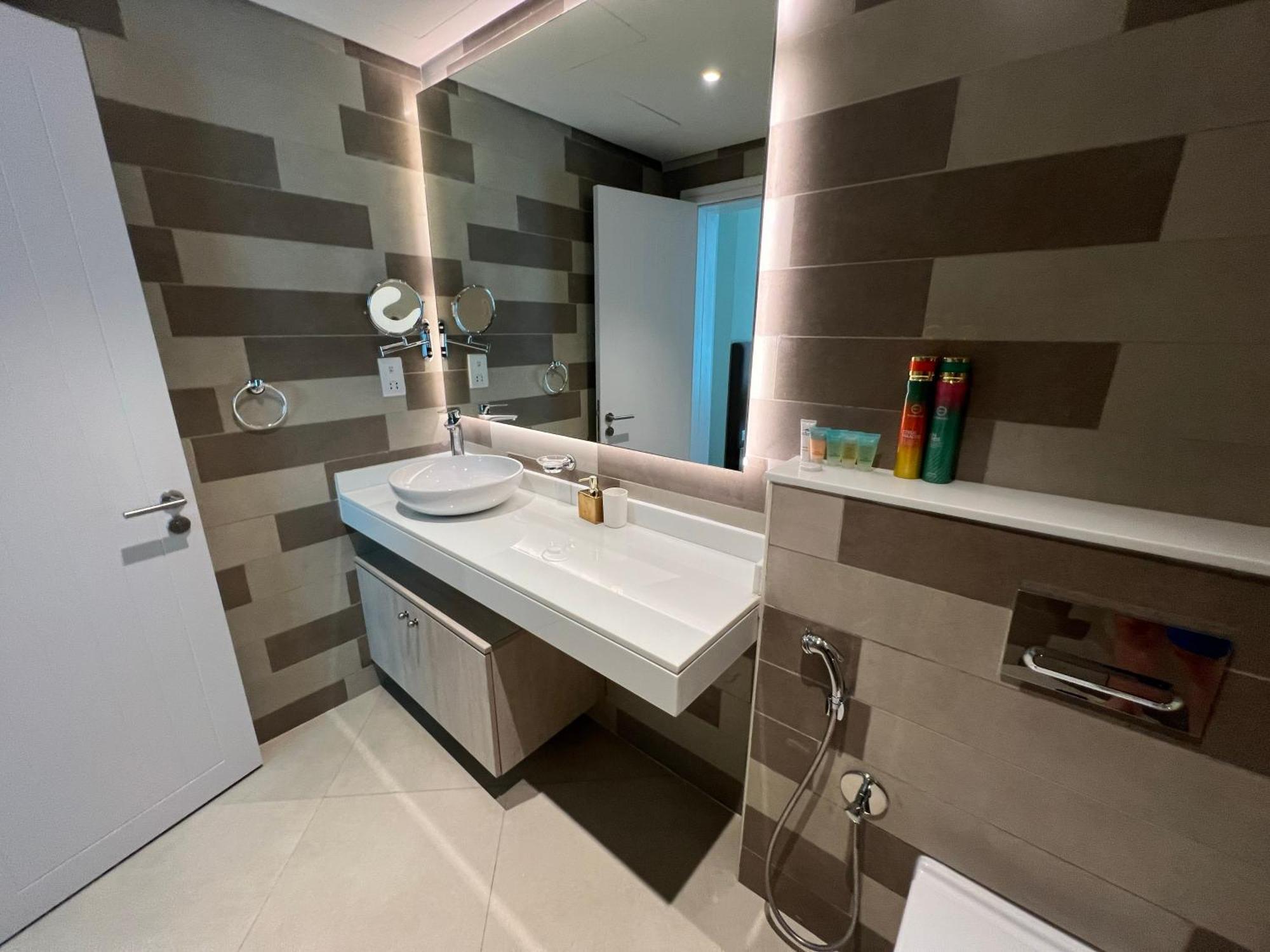 Apartment Sevenpalm 2br Seaview Rooftoppool Privbeach