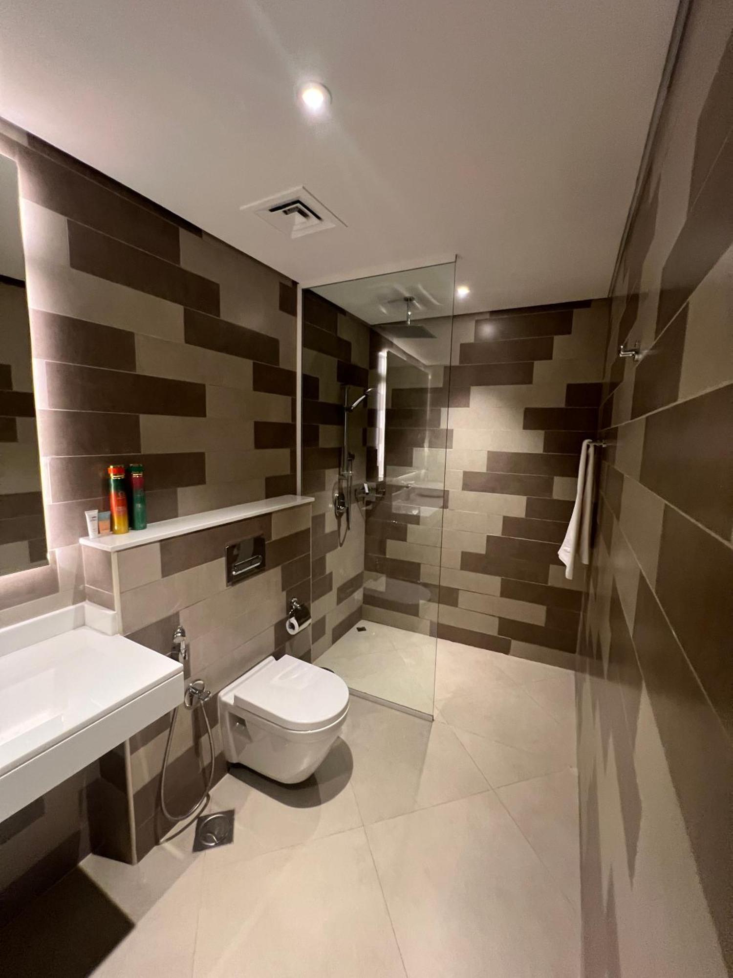Sevenpalm 2br Seaview Rooftoppool Privbeach * Dubai