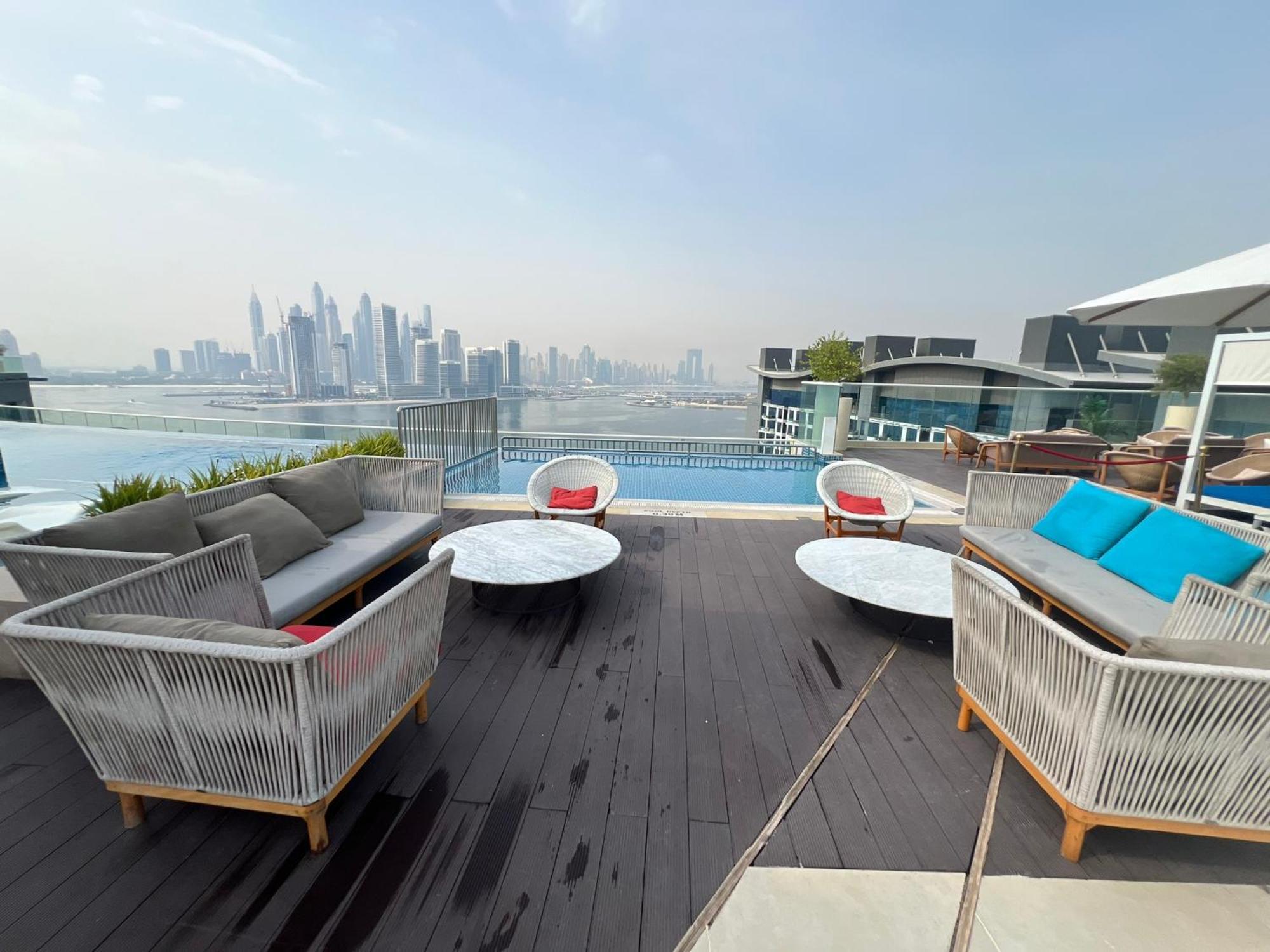 Apartment Sevenpalm 2br Seaview Rooftoppool Privbeach Dubai