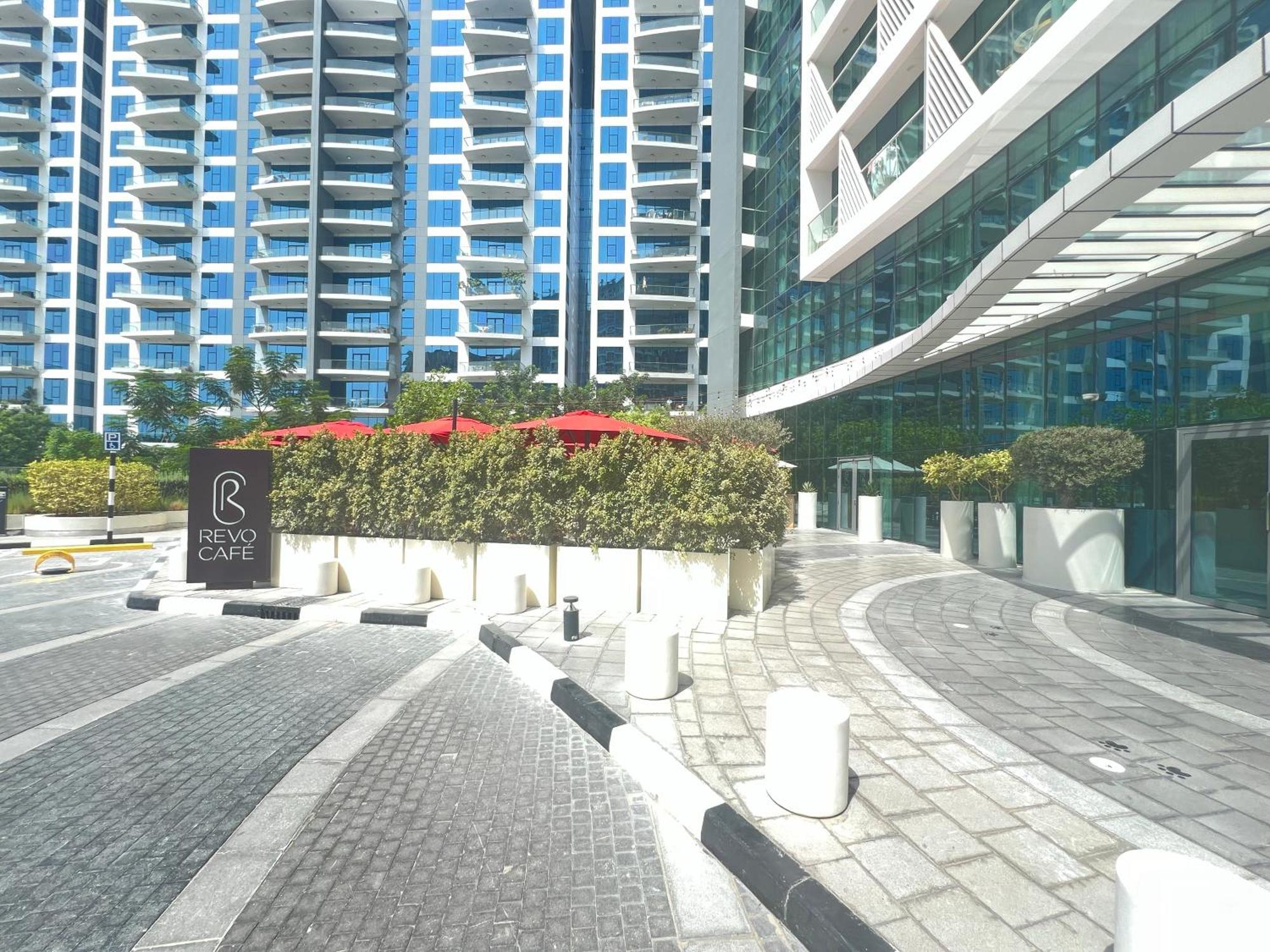 Sevenpalm 2br Seaview Rooftoppool Privbeach Apartment Dubai