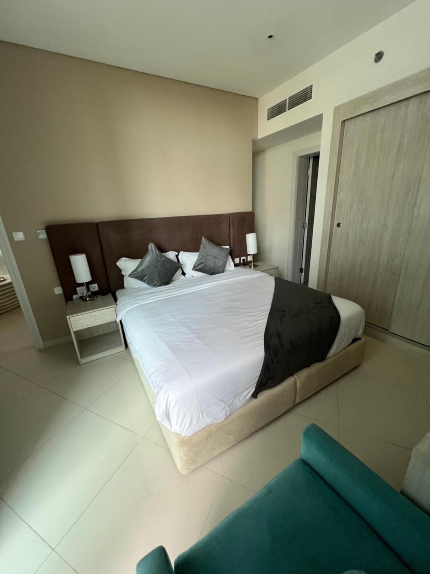 Sevenpalm 2br Seaview Rooftoppool Privbeach Apartment