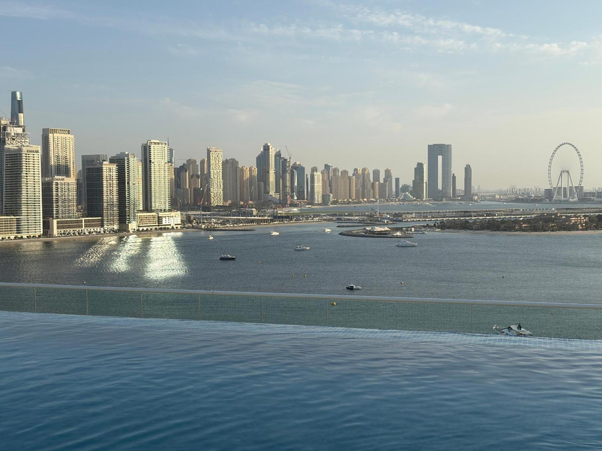 Sevenpalm 2br Seaview Rooftoppool Privbeach Apartment Dubai